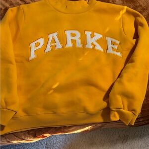 Apricot ‘PARKE' MockNeck Sweatshirt — never worn and like a dream    Size L-XL